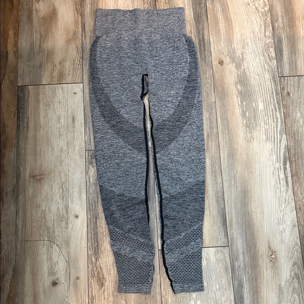 PINK Victoria's Secret Charcoal Seamless Leggings